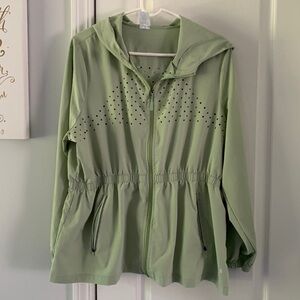 Cali Sport Women’s sportswear active Jacket size 2 X lightweight mint green hood